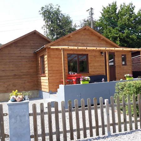Le Chalet Castor - Camping International - Bomal - Durbuy Bagian luar foto