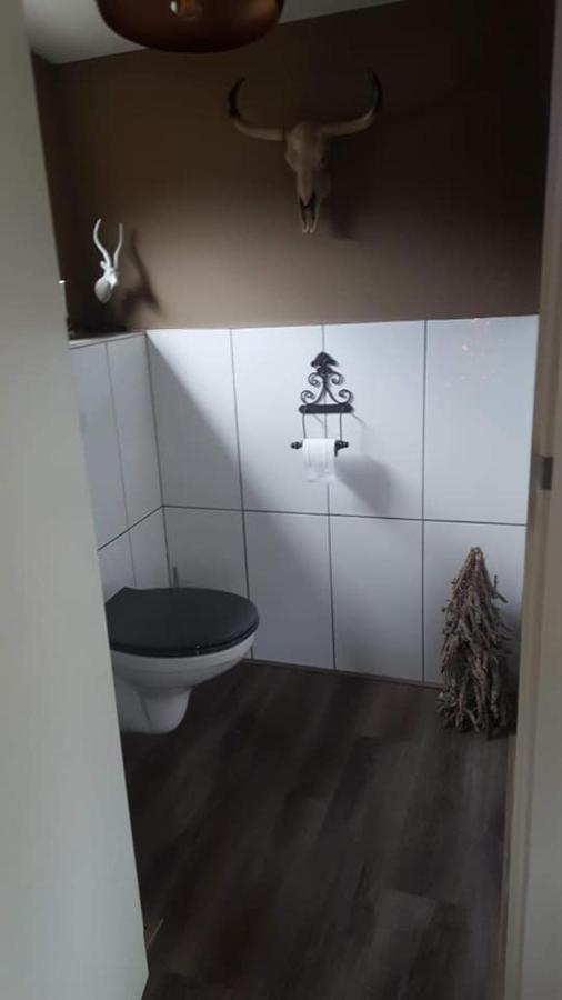 Le Chalet Castor - Camping International - Bomal - Durbuy Bagian luar foto