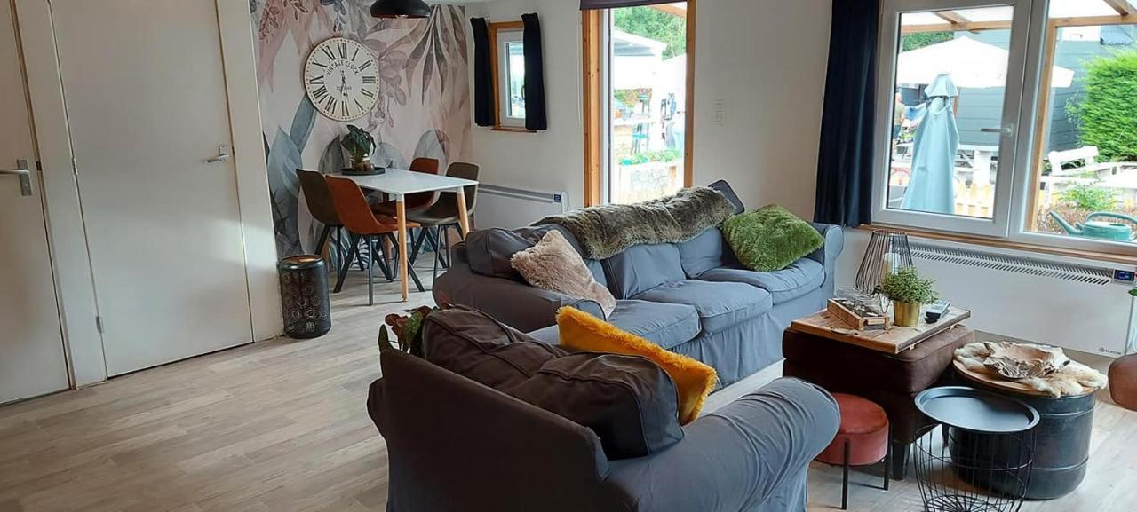 Le Chalet Castor - Camping International - Bomal - Durbuy Bagian luar foto